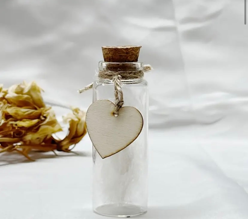 Little Bottle to Store Pet Hair