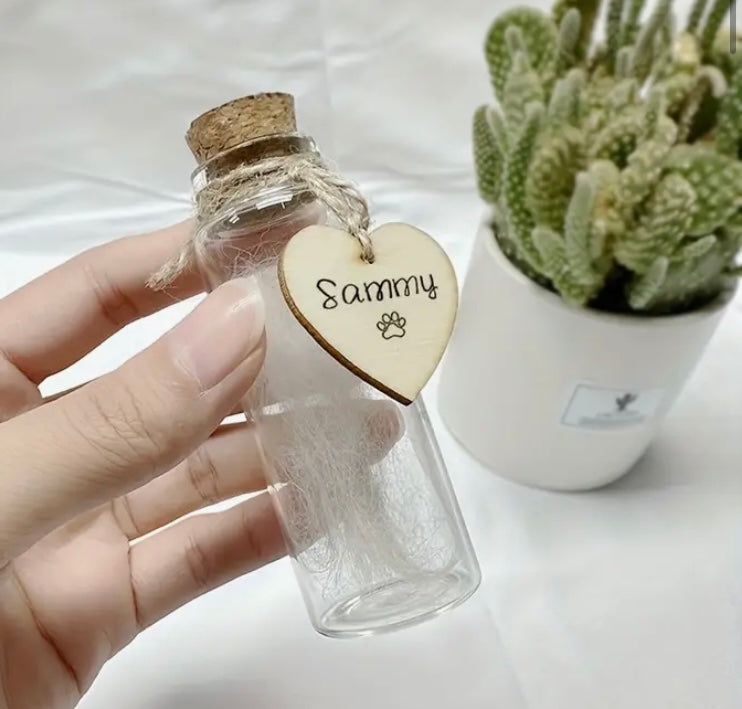 Little Bottle to Store Pet Hair