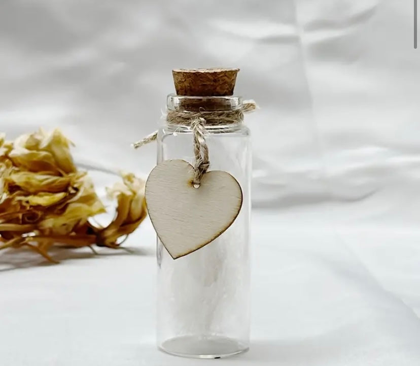 Little Bottle to Store Pet Hair